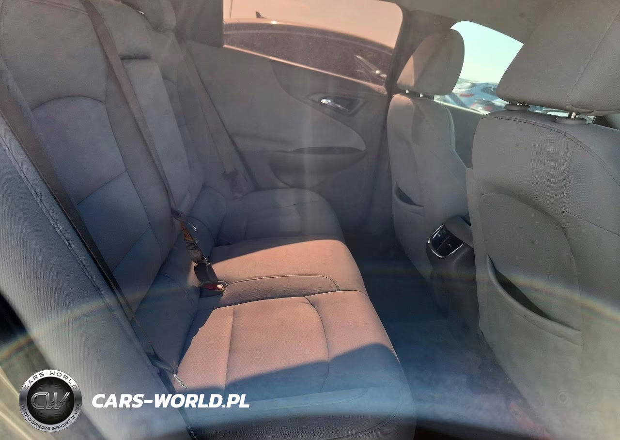 2020 Chevrolet Malibu Lt VIN:1G1ZD5STXLF044405 - 10