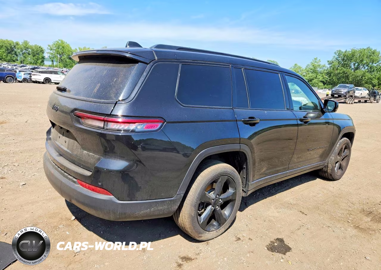 2023 Jeep Grand Cherokee L Laredo VIN:1C4RJKAG6P8738490 - 3