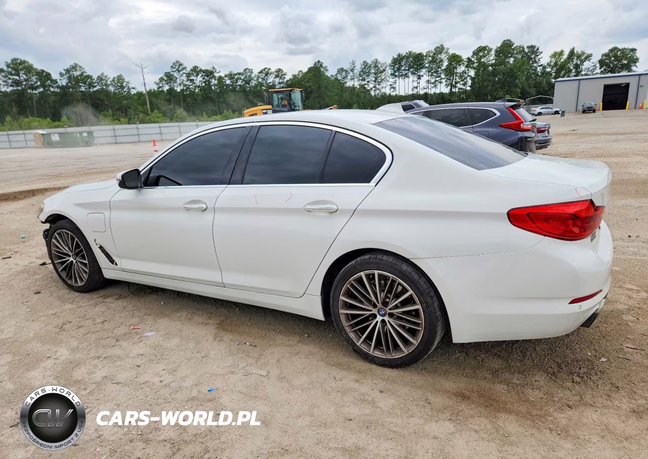 2018 BMW 530Xe VIN:WBAJB1C52JB084191 - 2