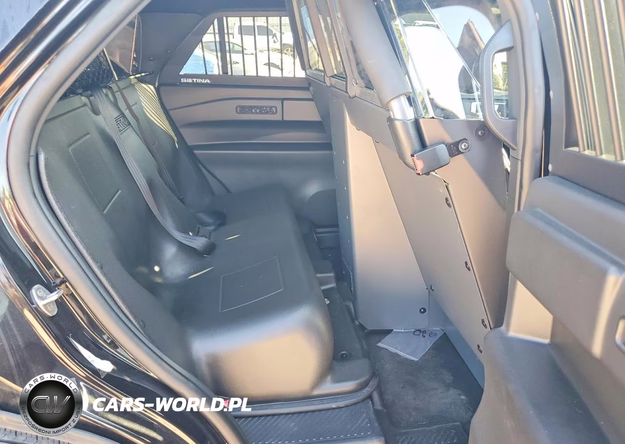 2023 Ford Explorer Police Interceptor VIN:1FM5K8AB8PGB56315 - 11