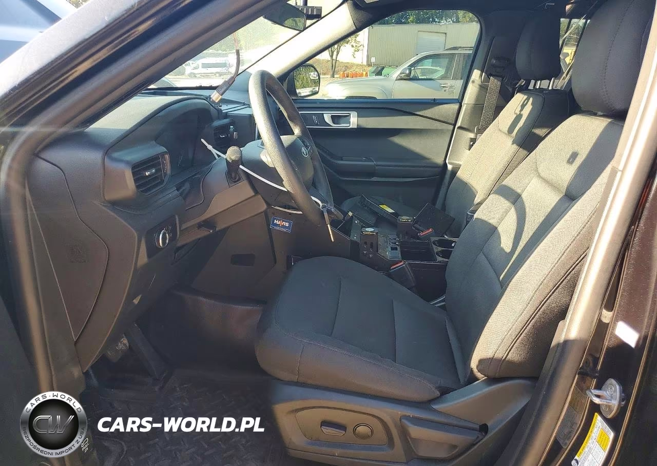 2023 Ford Explorer Police Interceptor VIN:1FM5K8AB8PGB56315 - 7