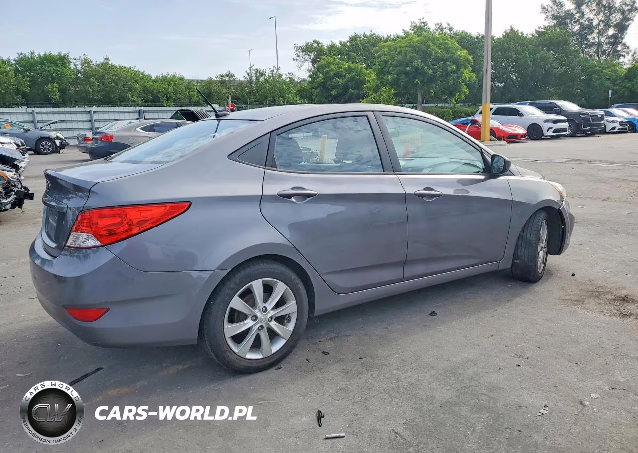 2014 Hyundai Accent Gls VIN:KMHCT4AE0EU637116 - 3