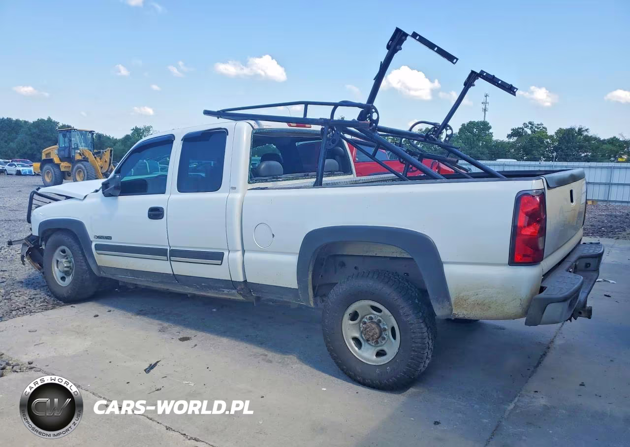 2005 Chevrolet Silverado K2500 Heavy Duty VIN:1GCHK29UX5E310360 - 2