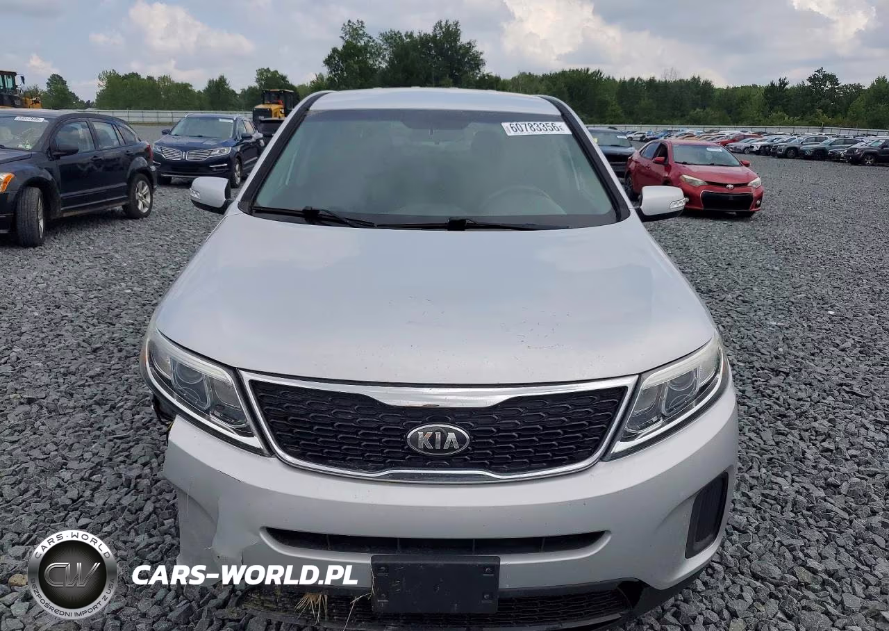 2015 Kia Sorento Lx VIN:5XYKT3A69FG621129 - 5