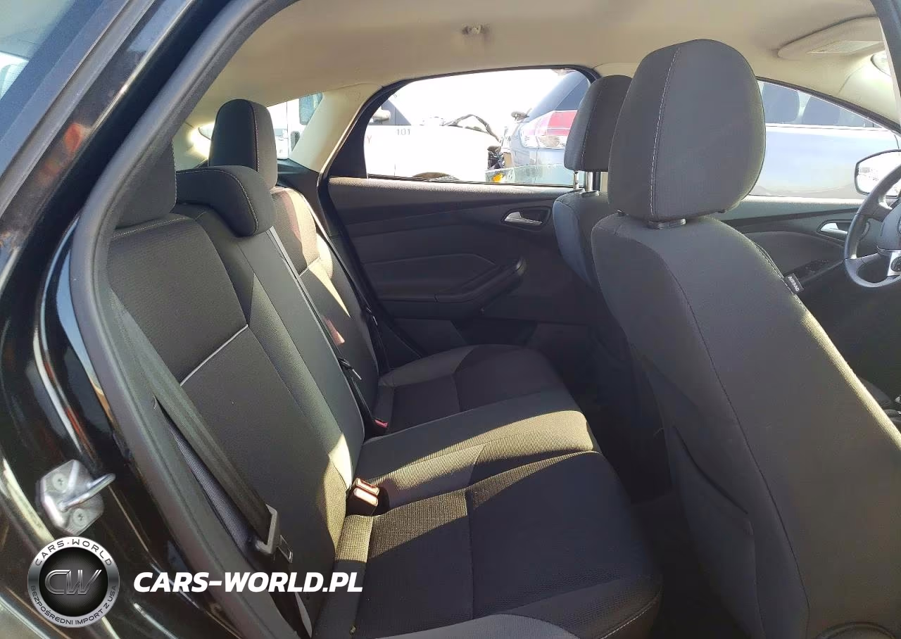 2014 Ford Focus Se VIN:1FADP3K29EL284964 - 10