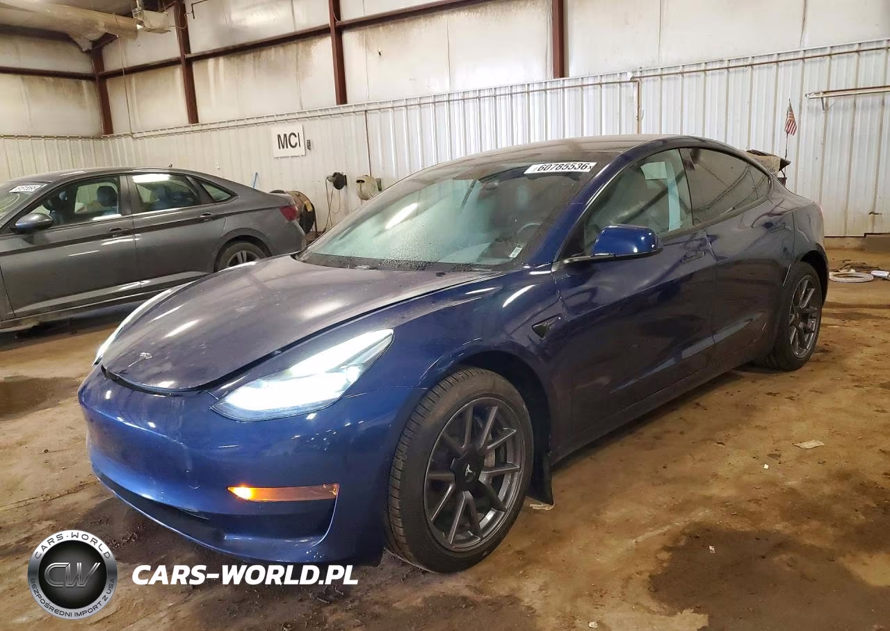 2021 Tesla Model 3 – zdjęcie 1 z 12