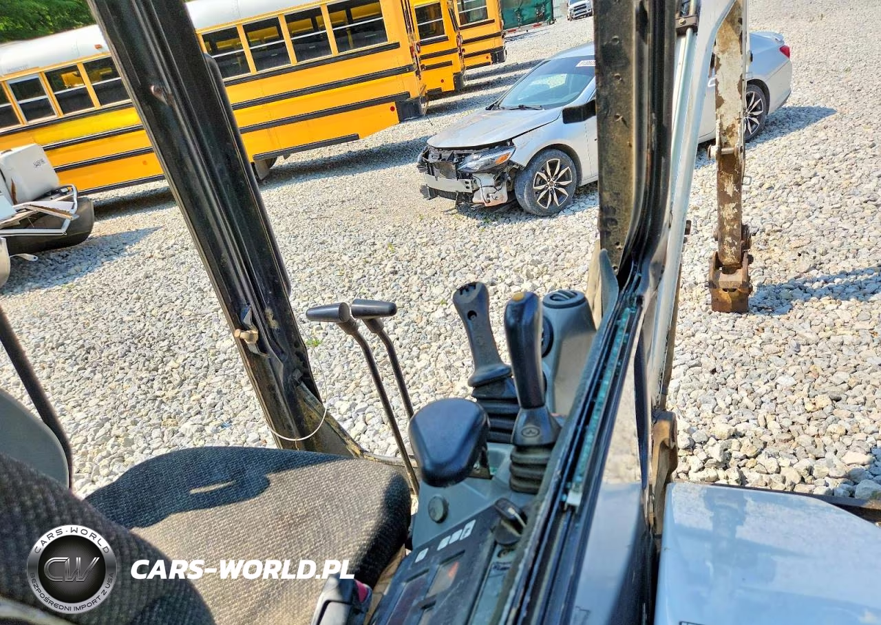 2012 Bobcat E35 Mini Excavator VIN:A93K15606 - 5