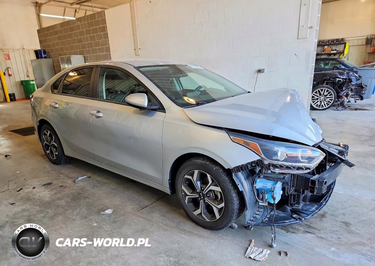 2021 Kia Forte Lxs VIN:3KPF24AD7ME266822 - 4