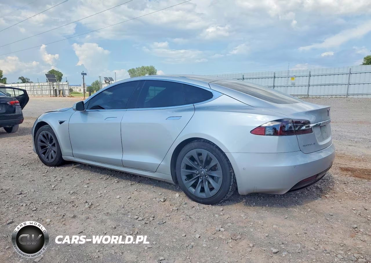 2018 Tesla Model S VIN:5YJSA1E21JF258438 - 2