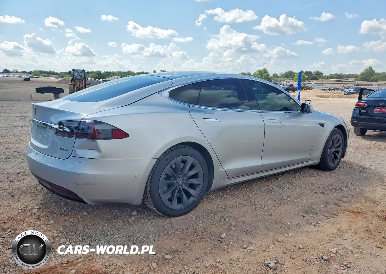 2018 Tesla Model S VIN:5YJSA1E21JF258438 - 3