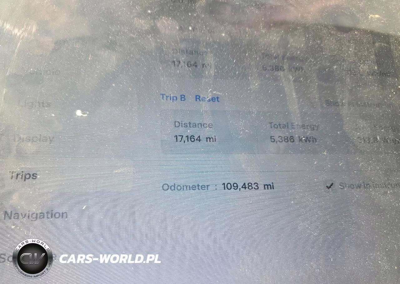 2018 Tesla Model S VIN:5YJSA1E21JF258438 - 9