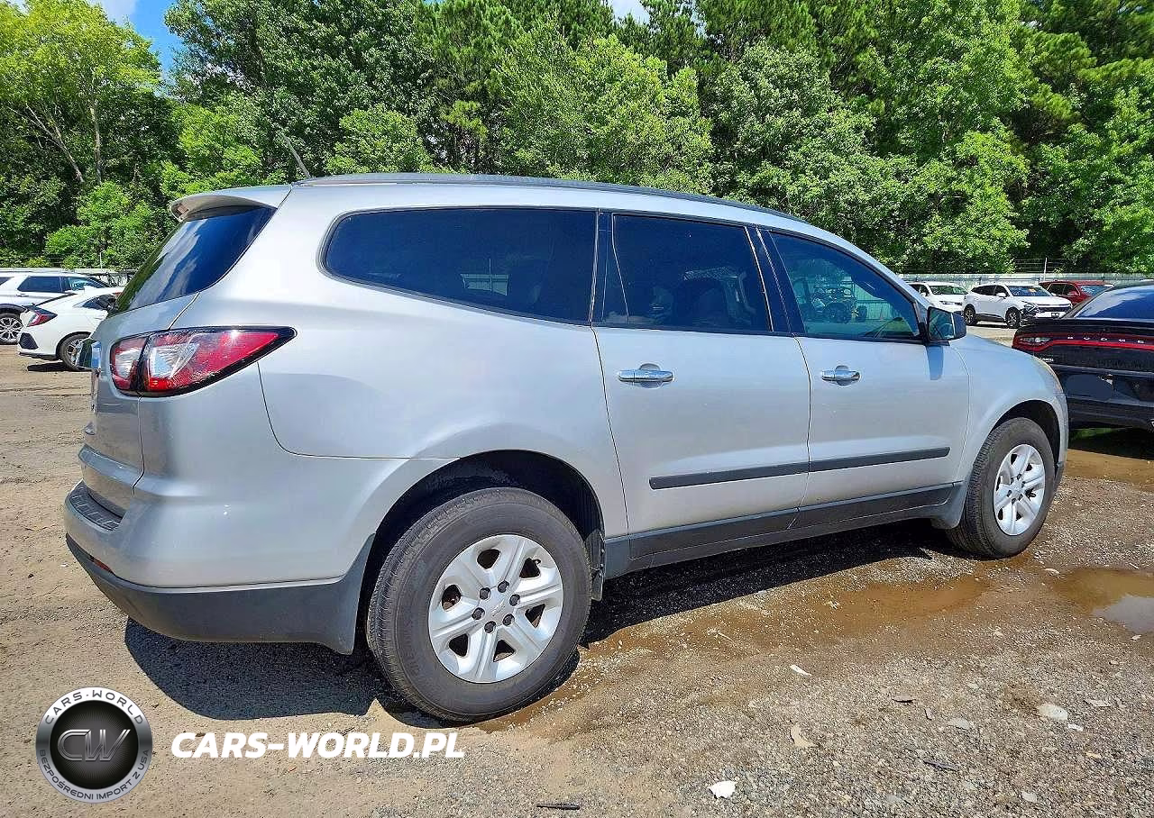 2017 Chevrolet Traverse Ls VIN:1GNKRFKD5HJ335737 - 3