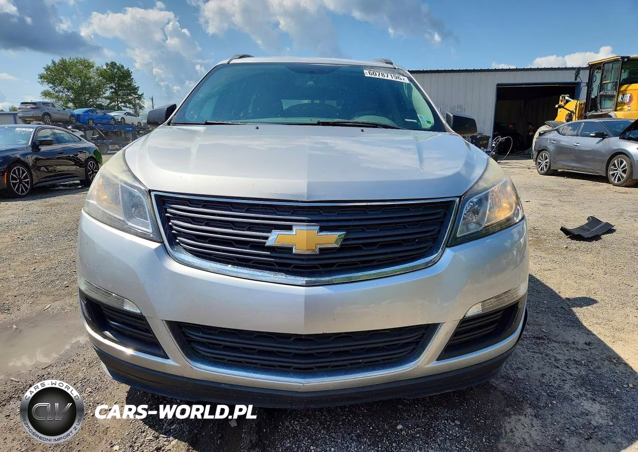 2017 Chevrolet Traverse Ls VIN:1GNKRFKD5HJ335737 - 5