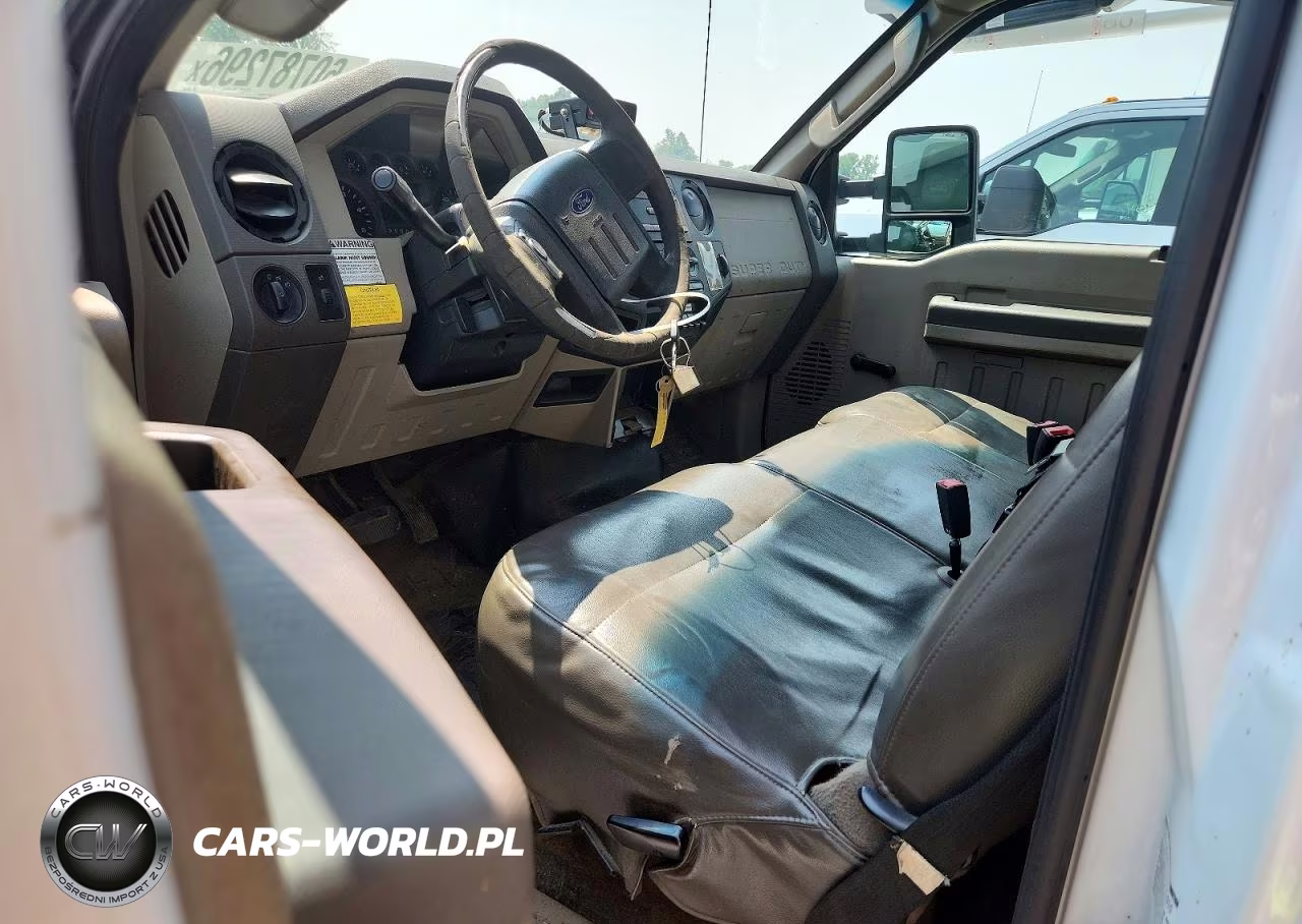 2010 Ford F550 Super Duty VIN:1FDAF5GR2AEB36795 - 8