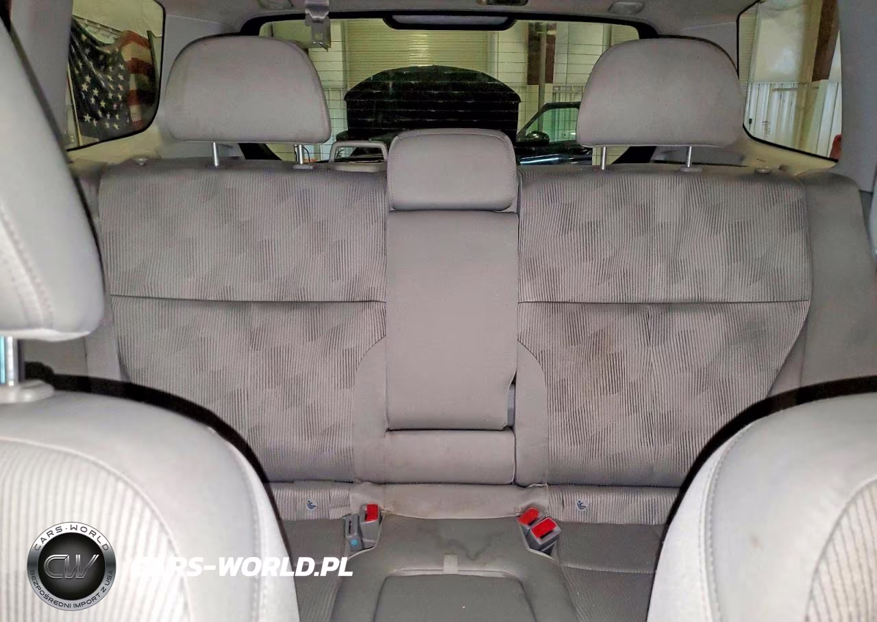 2009 Subaru Forester 2.5X Premium VIN:JF2SH636X9G725177 - 10