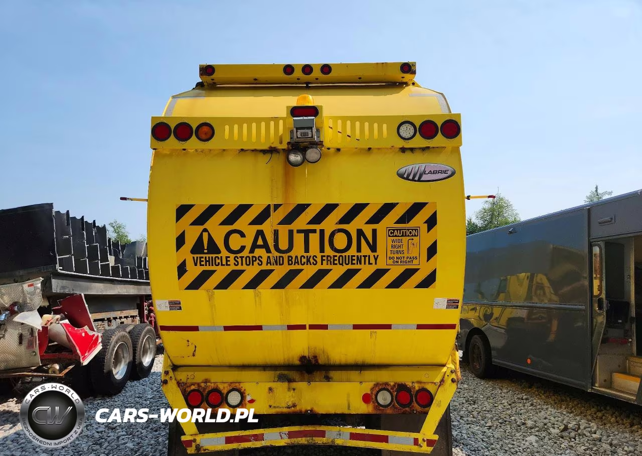 2018 Kenworth Construction T400 VIN:1NKBLJ0X9JR216329 - 2