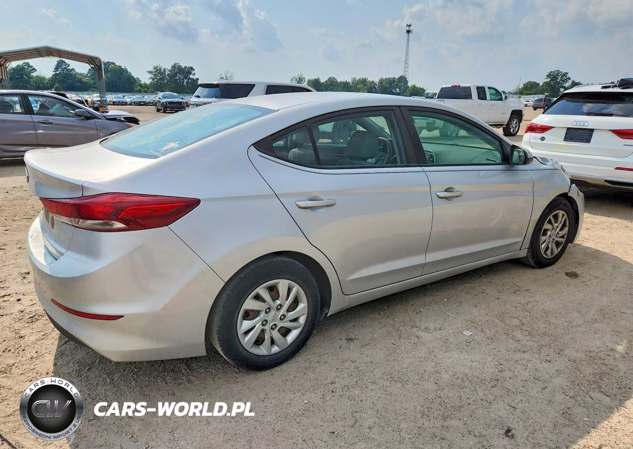 2018 Hyundai Elantra Se VIN:5NPD74LF5JH279616 - 3