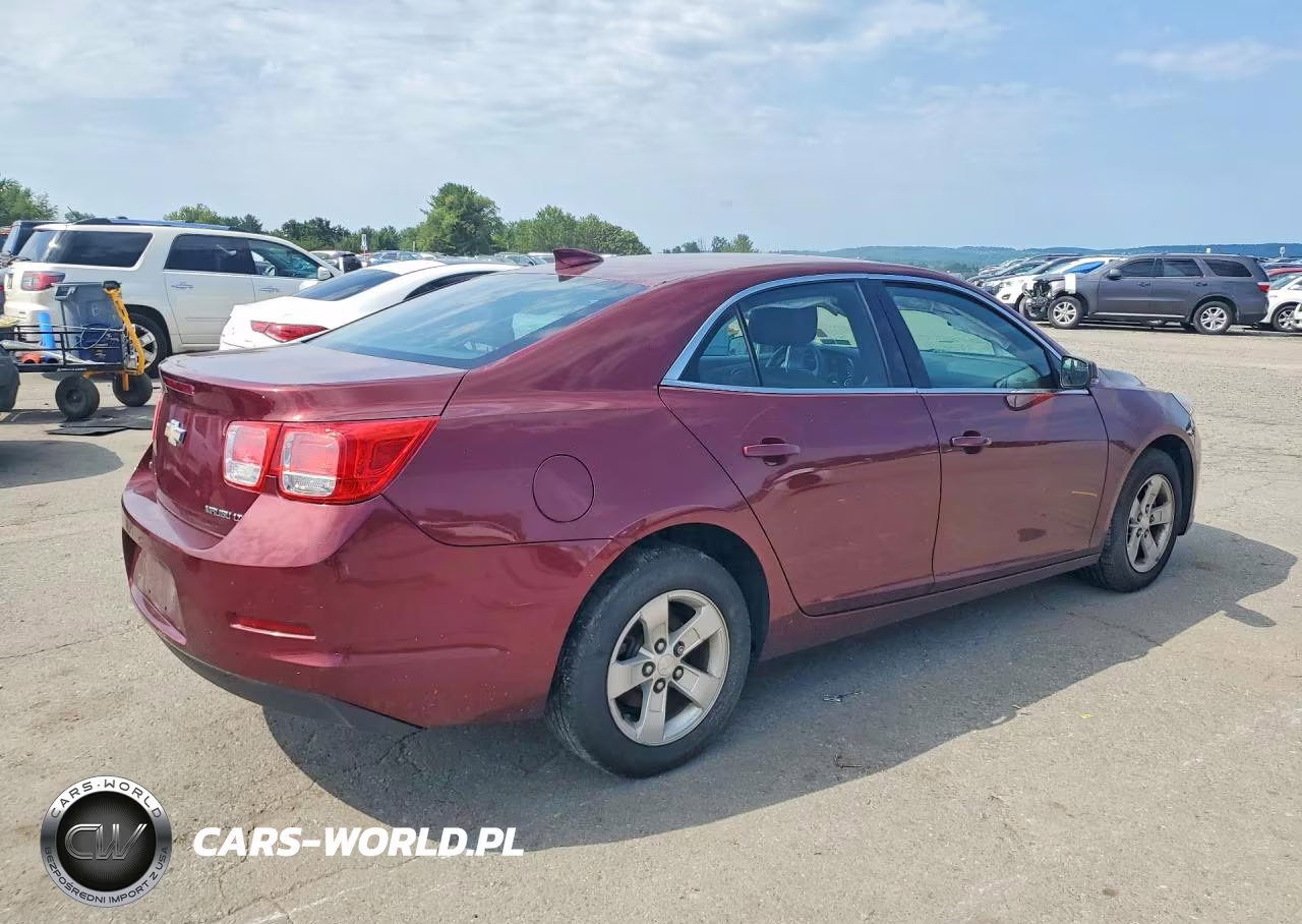 2015 Chevy Malibu VIN:1G11C5SL7FF182388 - 3