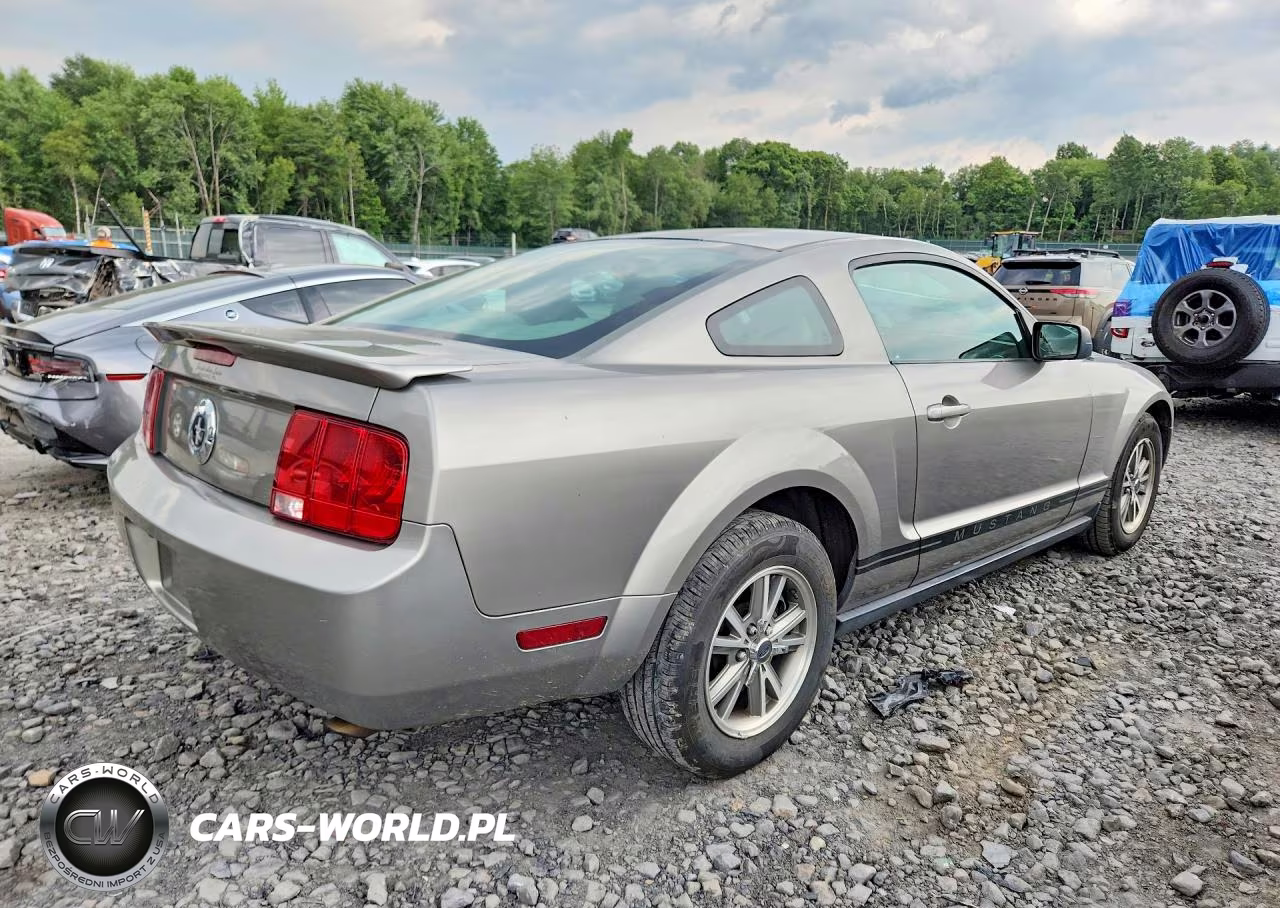 2008 Ford Mustang VIN:1ZVHT80N385201147 - 3