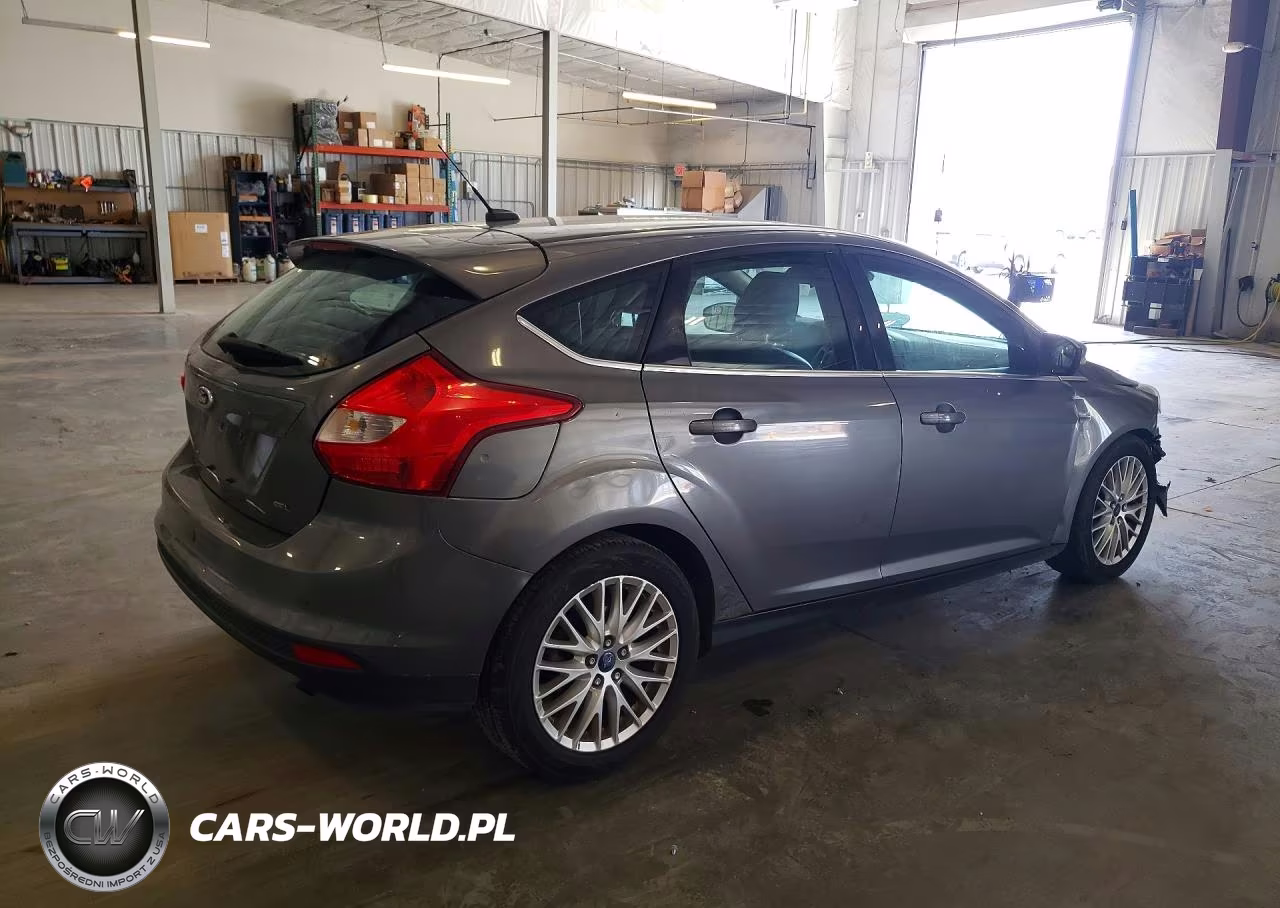 2012 Ford Focus Sel VIN:1FAHP3M26CL358403 - 3