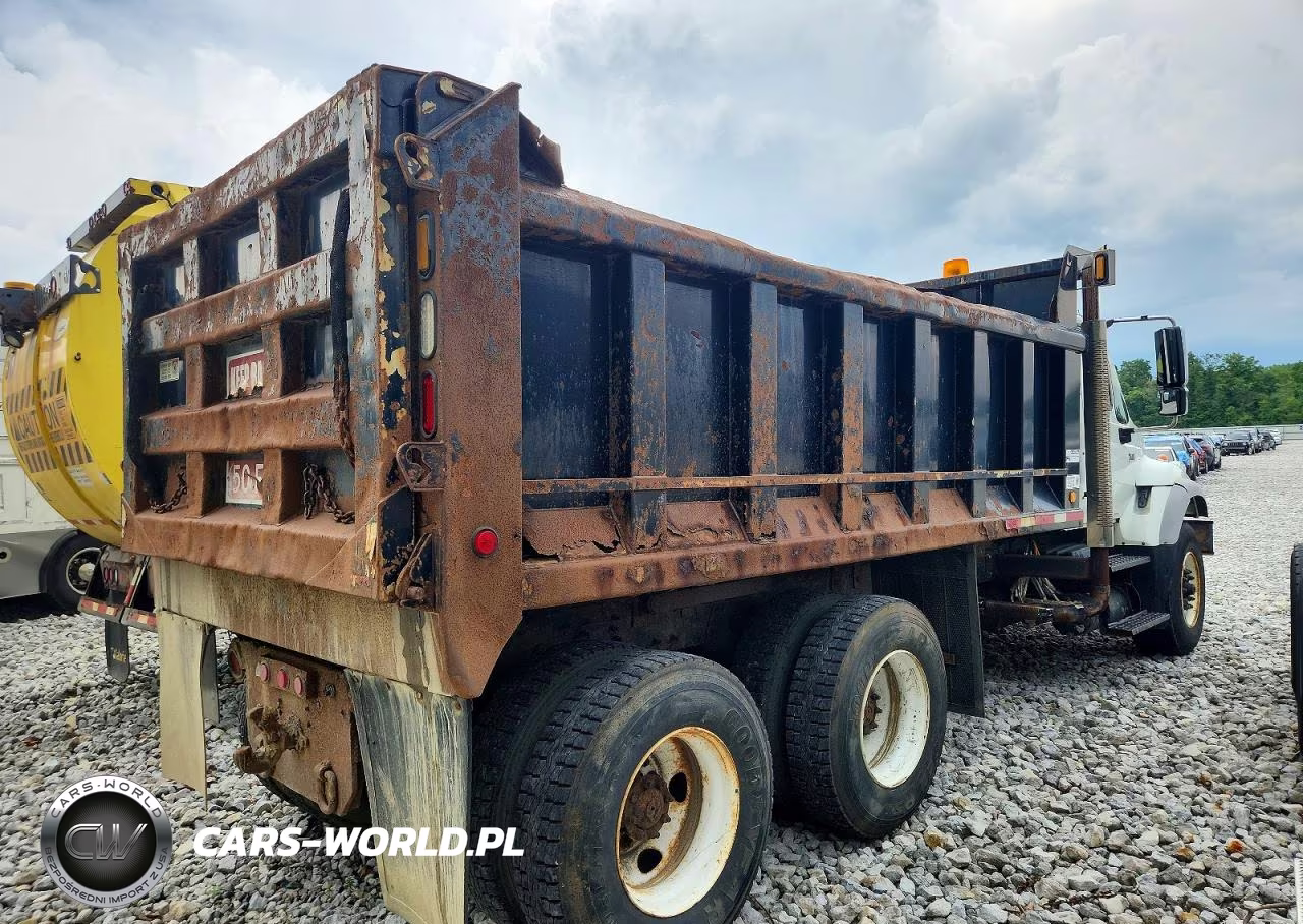 2007 International 7400 Dump Truck VIN:1HTWGAZT87J482765 - 13