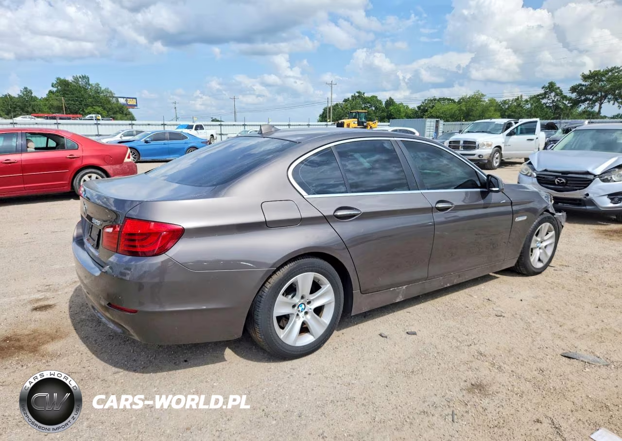 2012 BMW 528 I VIN:WBAXG5C55CDX06440 - 3