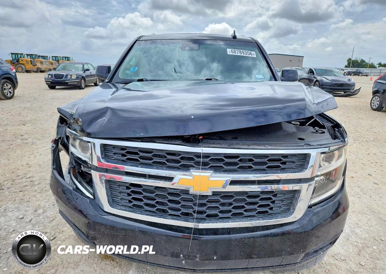 2019 Chevrolet Suburban C1500 Lt VIN:1GNSCHKC9KR364218 - 5
