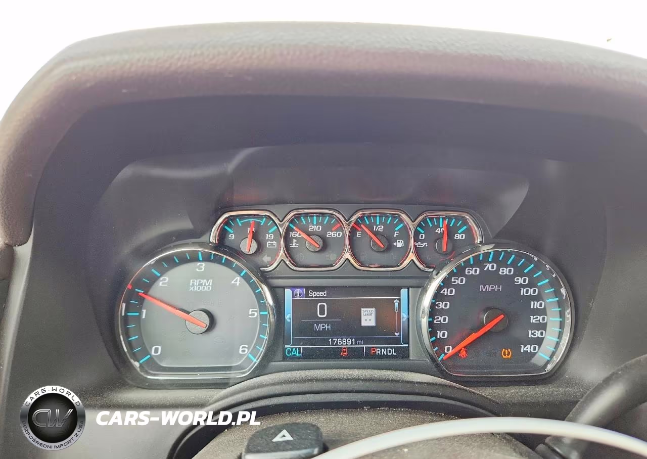 2019 Chevrolet Suburban C1500 Lt VIN:1GNSCHKC9KR364218 - 9