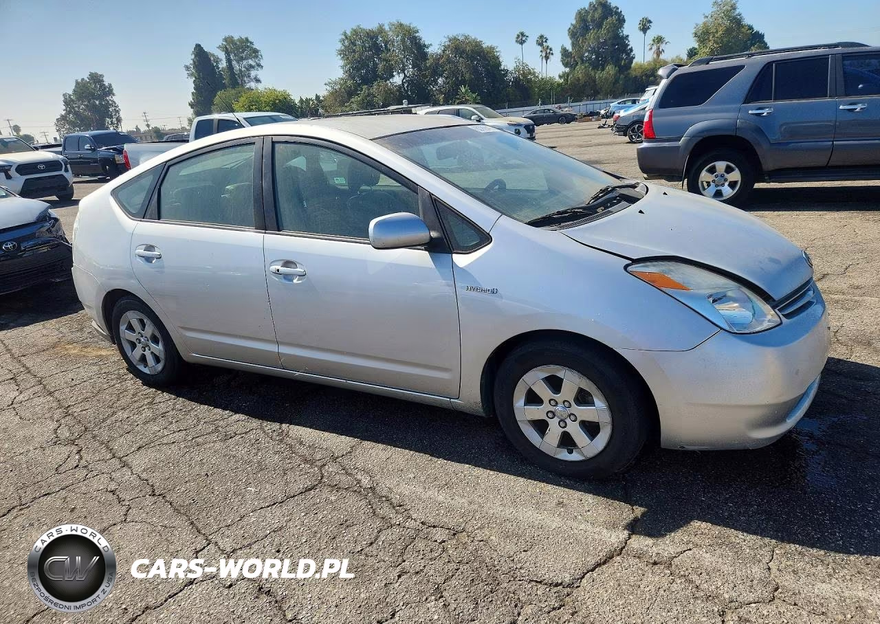 2008 Toyota Prius Base VIN:JTDKB20U183320665 - 4