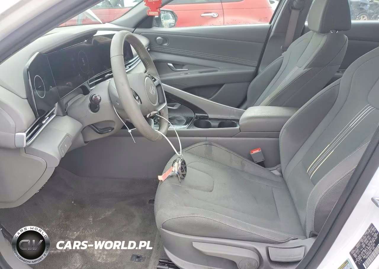 2025 Hyundai Elantra Sel VIN:KMHLS4DG1SU031593 - 7
