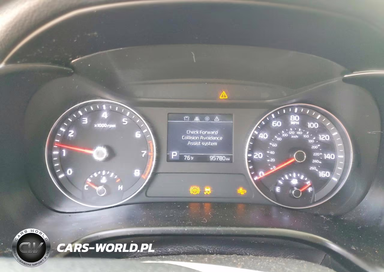 2019 Kia Forte Lxs VIN:3KPF24AD1KE085860 - 9