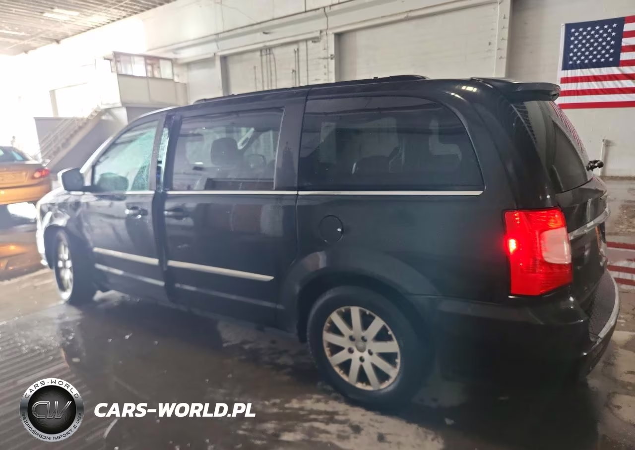 2011 Chrysler Town & Country Touring L VIN:2A4RR8DG9BR680258 - 2