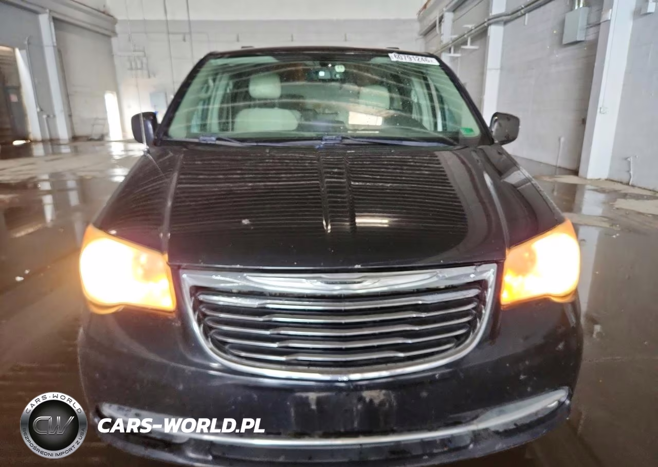2011 Chrysler Town & Country Touring L VIN:2A4RR8DG9BR680258 - 5
