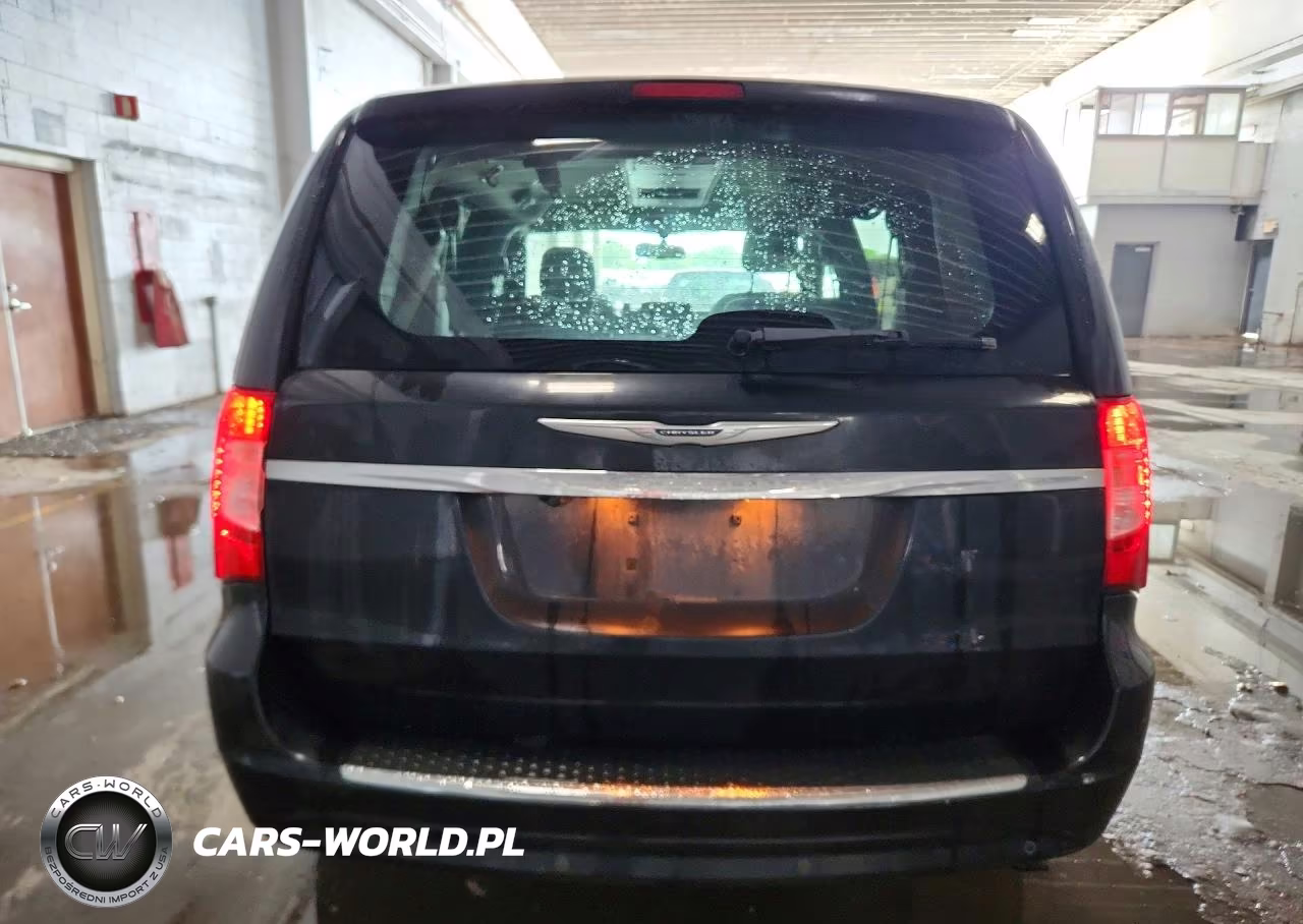 2011 Chrysler Town & Country Touring L VIN:2A4RR8DG9BR680258 - 6