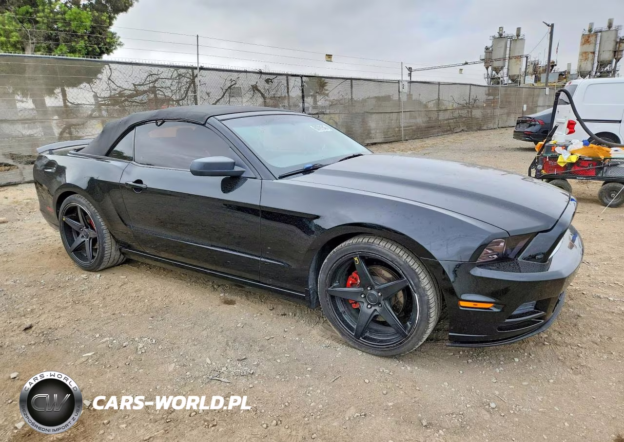 2013 Ford Mustang VIN:1ZVBP8EMXD5214028 - 4