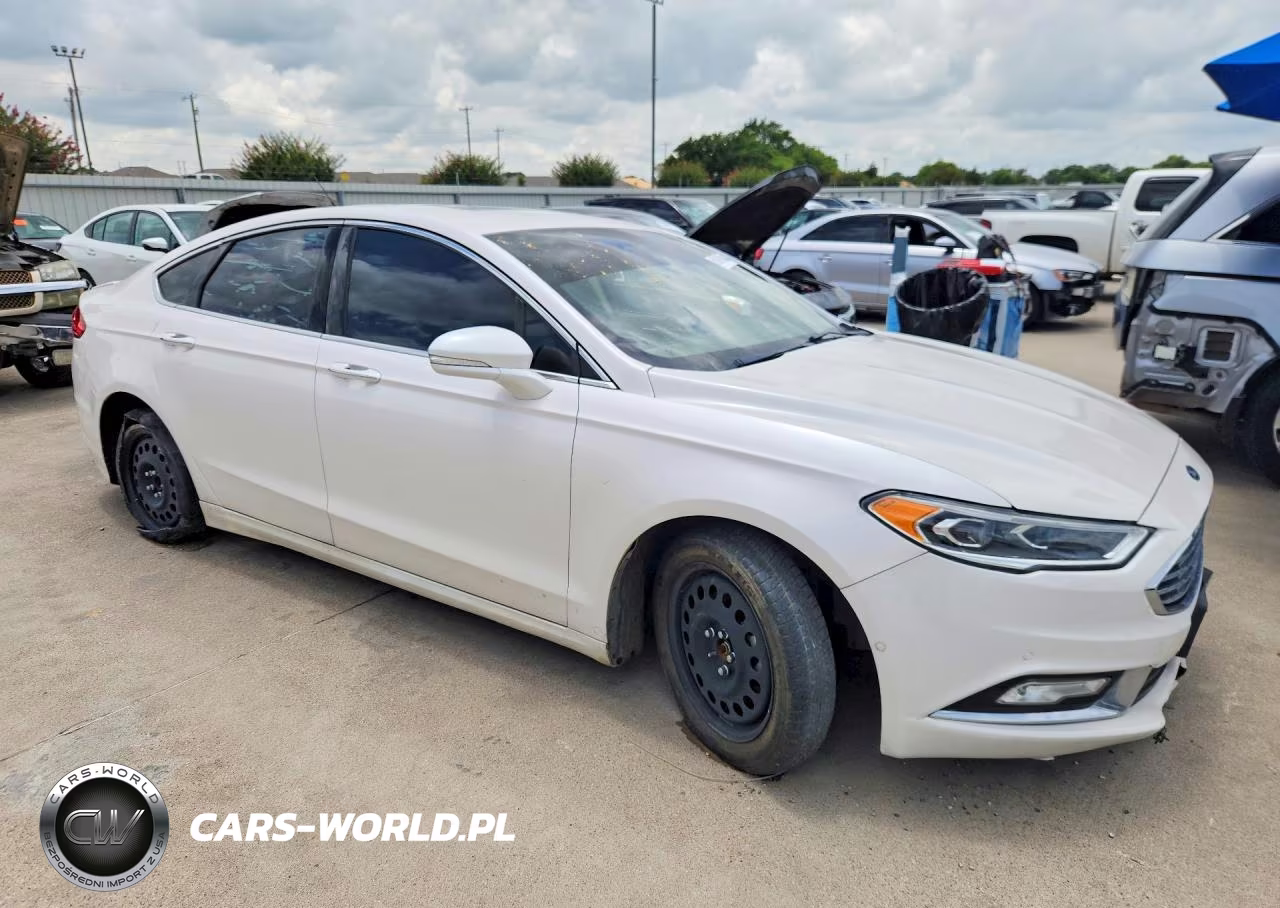2017 Ford Fusion Titanium VIN:3FA6P0K91HR266775 - 4