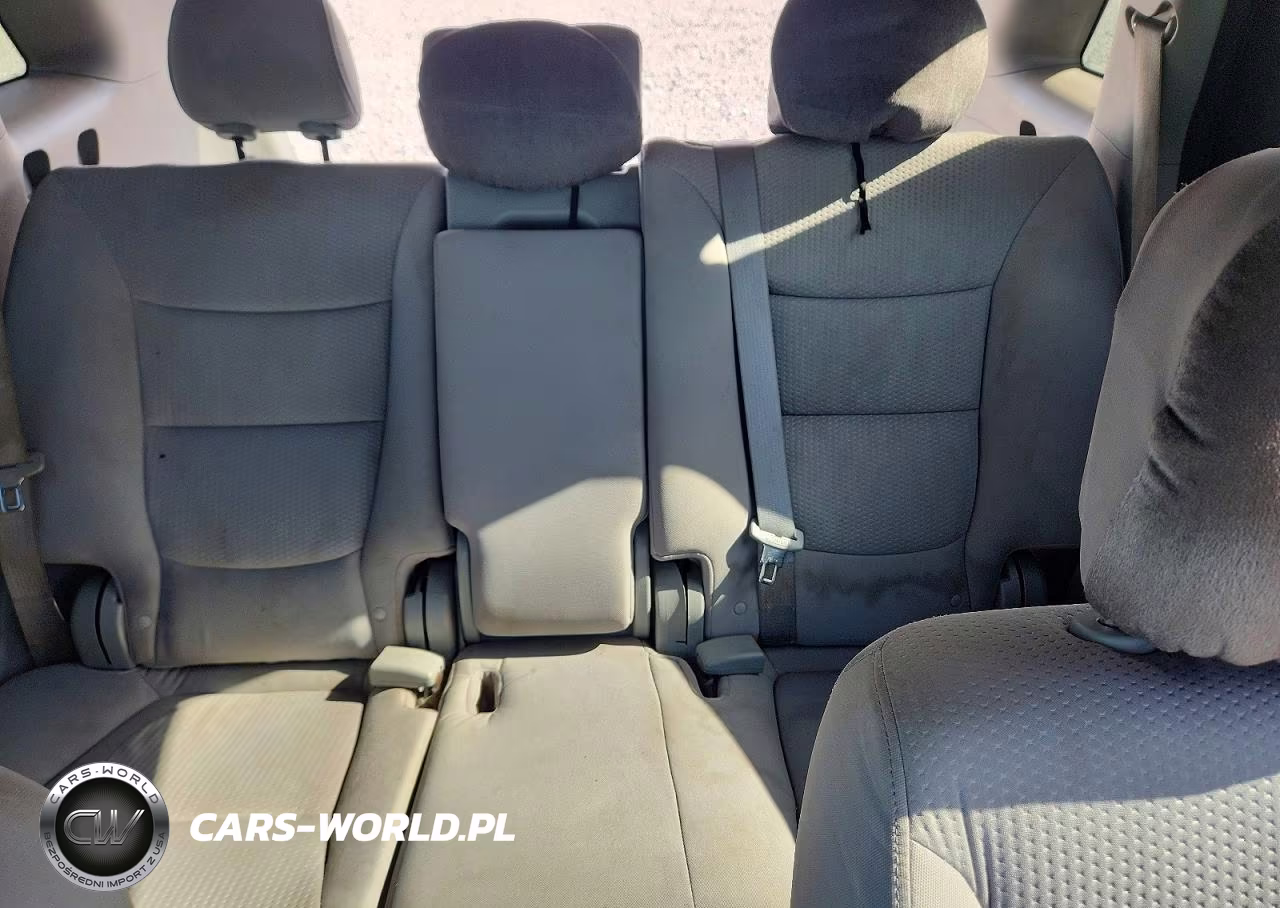 2011 Kia Sorento Lx VIN:5XYKT3A10BG186726 - 11