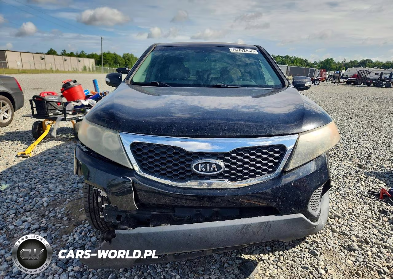 2011 Kia Sorento Lx VIN:5XYKT3A10BG186726 - 5