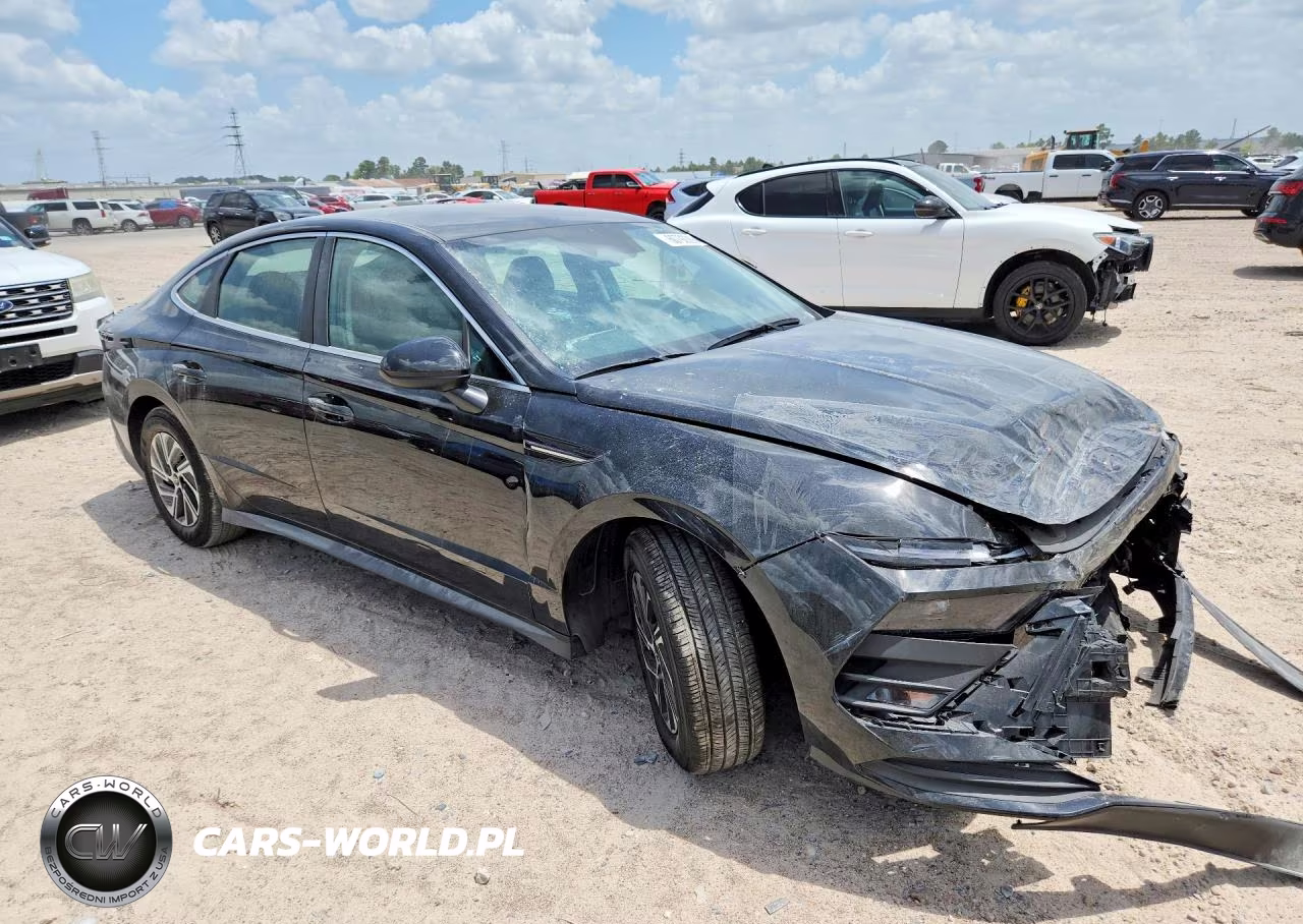 2026 Hyundai Sonata Hybrid Blue VIN:KMHL24JJ6TA157922 - 4