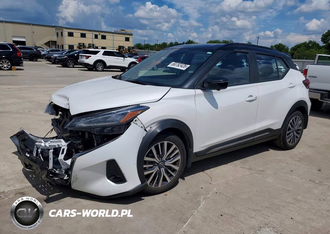2024 Nissan Kicks Sr