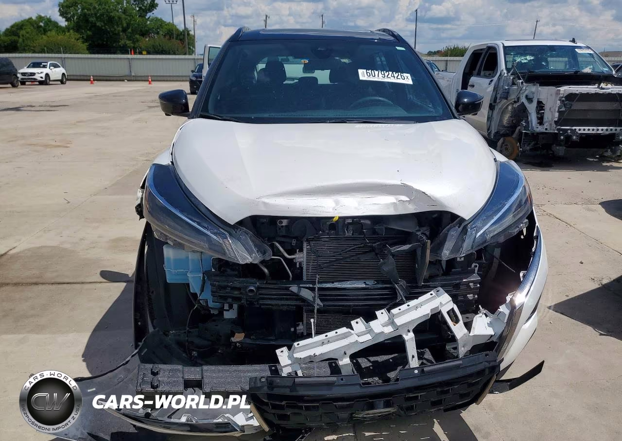2024 Nissan Kicks Sr VIN:3N1CP5DV0RL502599 - 5
