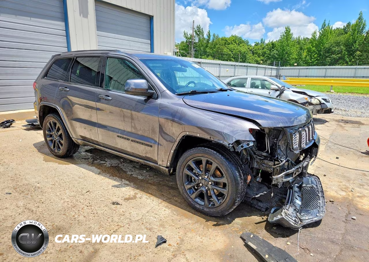 2021 Jeep Grand Cherokee Laredo VIN:1C4RJEAG4MC844172 - 4