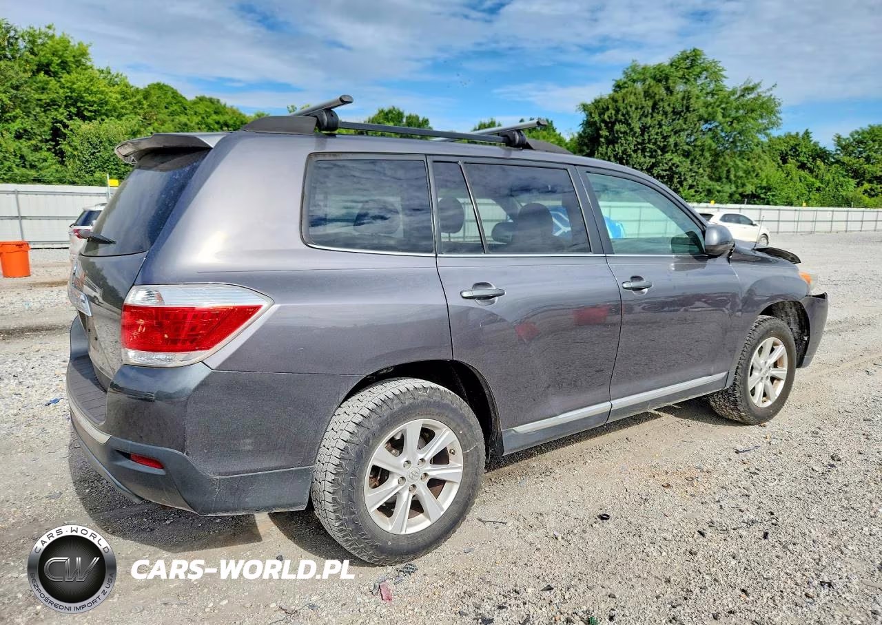 2011 Toyota Highlander Base VIN:5TDZK3EH1BS025944 - 3