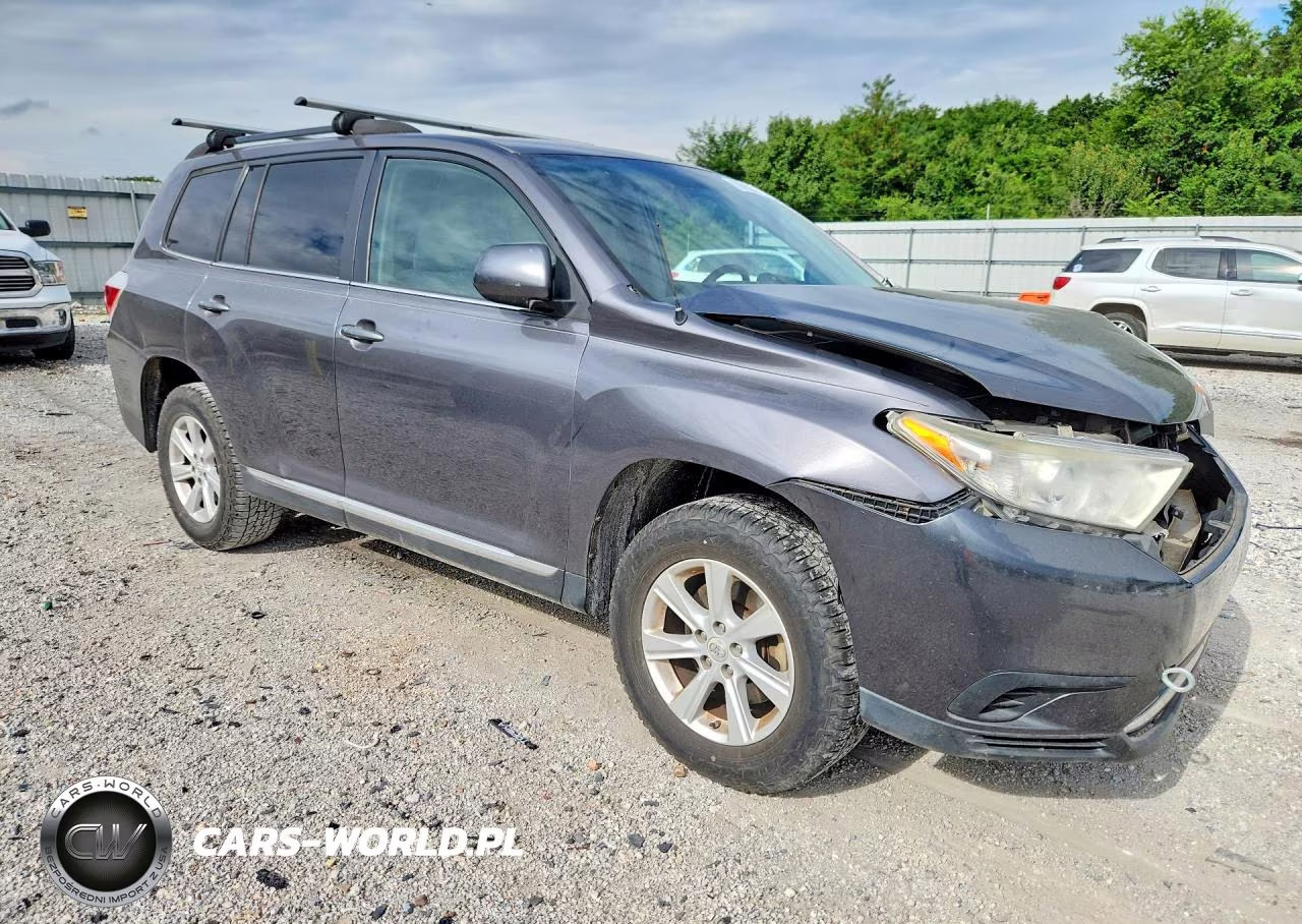 2011 Toyota Highlander Base VIN:5TDZK3EH1BS025944 - 4