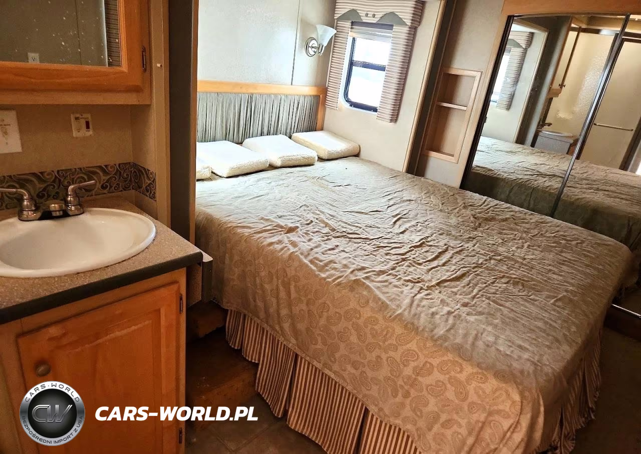 2006 Carriage Cameo Camper VIN:16F62E3PX61A07070 - 9