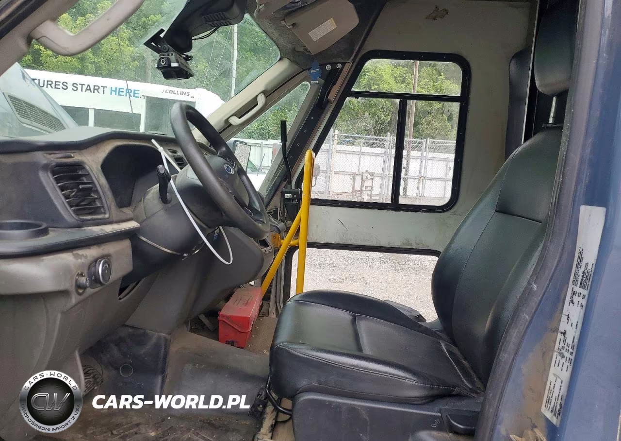 2021 Ford Transit-350 Cutaway VIN:1FDDF6P84MKA57550 - 7