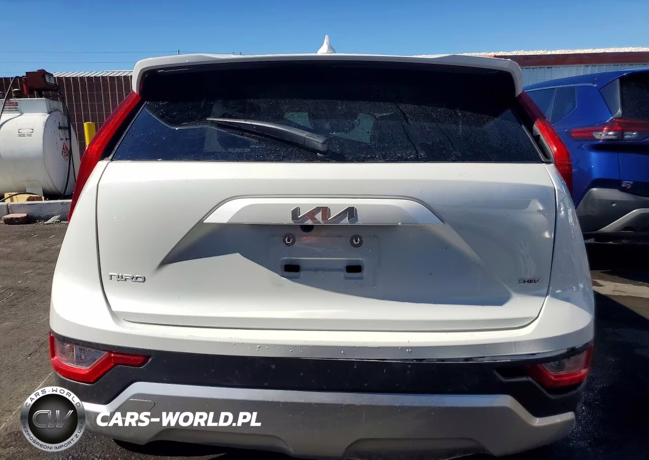 2026 Kia Niro Lx VIN:KNDCP3LE4T5328594 - 6