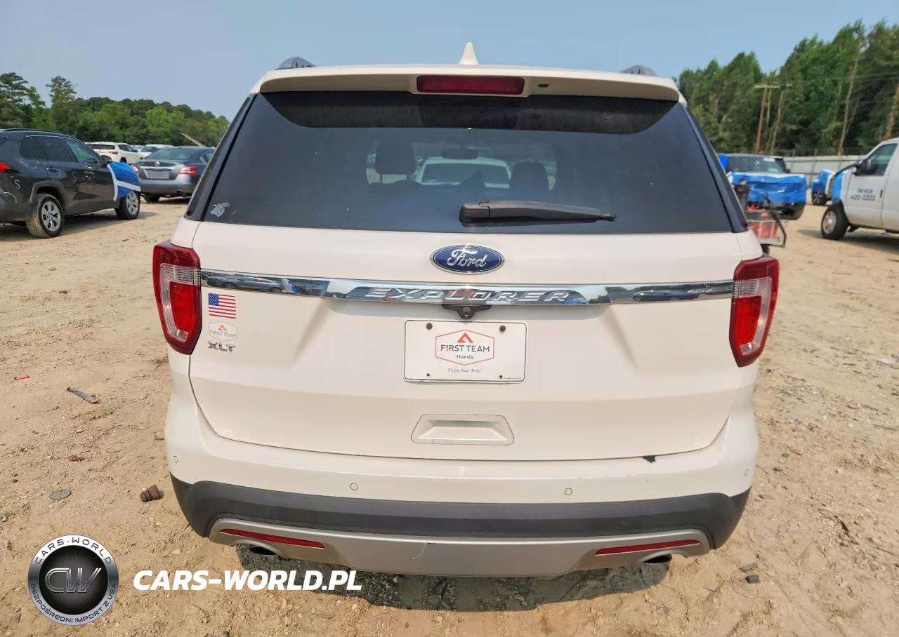 2017 Ford Explorer Xlt VIN:1FM5K7D84HGD62713 - 6
