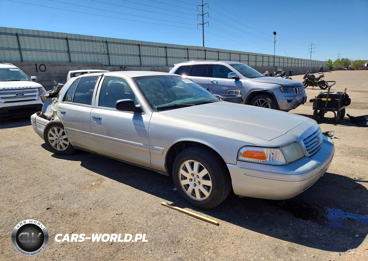 2007 Ford Crown Victoria Lx VIN:2FAFP74V17X145828 - 4