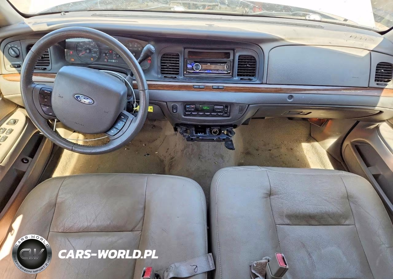 2007 Ford Crown Victoria Lx VIN:2FAFP74V17X145828 - 8